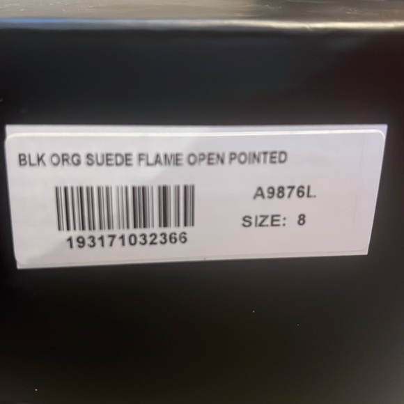T.U.K suede flame Mary Jane’s. Size 8. - Picture 5 of 5